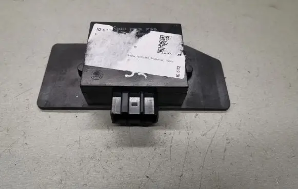 Volkswagen PASSAT B5 Comfort/convenience module 3B0959799