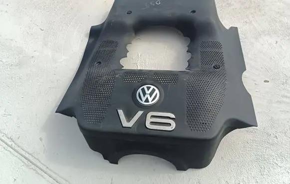 Volkswagen PASSAT B5.5 Engine cover (trim) 078103927G
