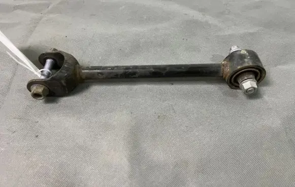 Toyota C-HR I Rear control arm