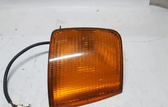 Volkswagen PASSAT B3 Front indicator light 357953050 42756R6