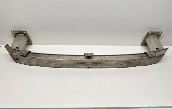 Citroen C4 II Picasso Front bumper cross member 9675941580