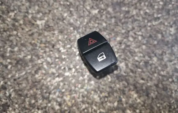 BMW 7 F01 F02 F03 F04 Hazard light switch 549576000 9161896