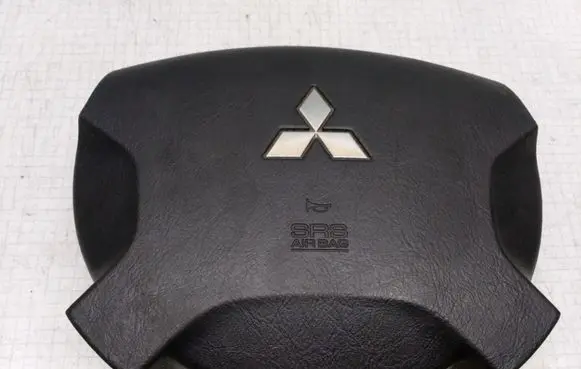 Mitsubishi Space Star Steering wheel airbag