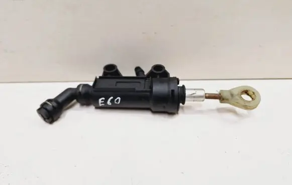 Clutch master cylinder