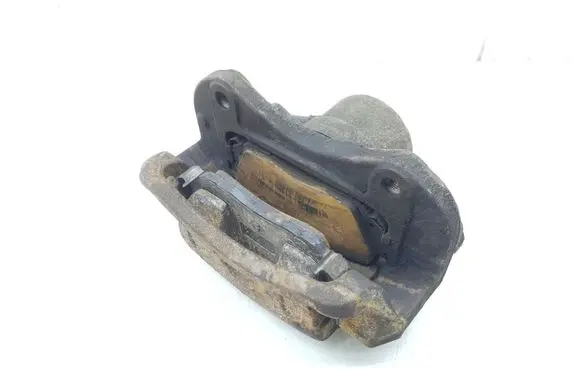 Hyundai i40 Front brake caliper