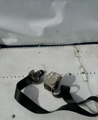 Volkswagen Golf V Third row seat belt C7177ke16