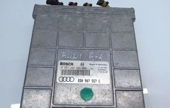 Audi A4 S4 B5 8D Engine control unit/module 8D0907557