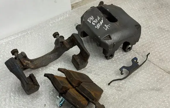 Front brake caliper
