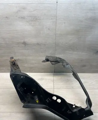 Mercedes-Benz CLS C219 Headlight/headlamp mounting bracket 