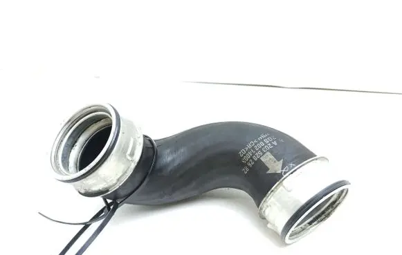 Mercedes-Benz C W203 Intercooler hose/pipe A2035282882