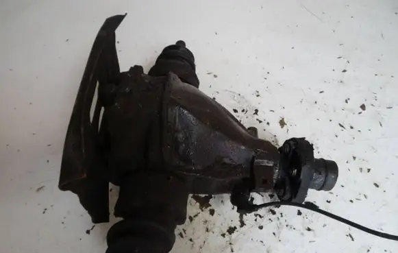 Mercedes-Benz E W210 Rear differential R1243513008