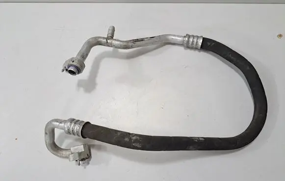Air conditioning (A/C) pipe/hose