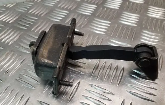 Saab 9-5 Rear door check strap stopper