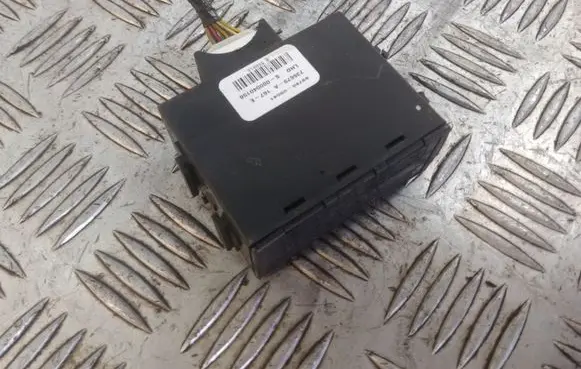 Toyota Avensis T250 Other control units/modules 736679A 8978005041
