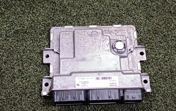 Renault Master III Engine control unit/module 237103907S 237103906S A3C0078480201