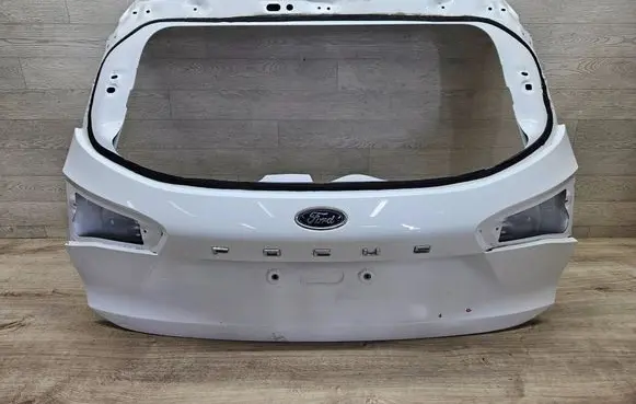 Ford Focus Tailgate/trunk/boot lid JX7BN40404AA