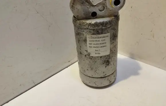Volvo XC60 Air conditioning (A/C) air dryer 993897E