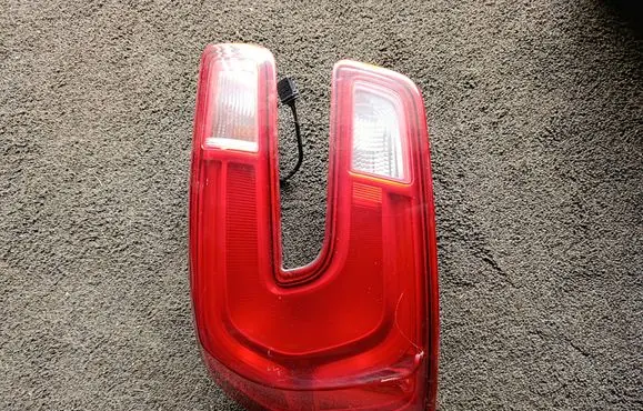 Citroen C4 II Picasso Tailgate rear/tail lights 26310102