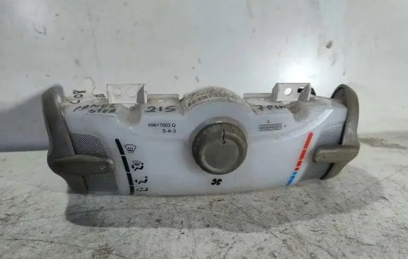 Citroen C1 Climate control unit 69617003