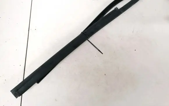 Toyota RAV 4 (XA30) Rubber seal front coupe door 