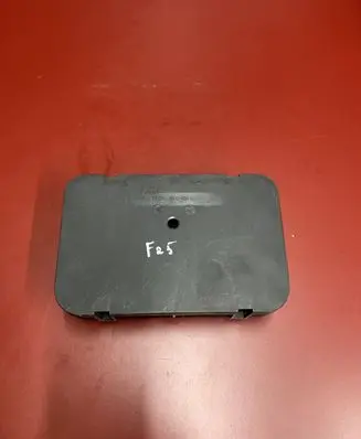 BMW X3 F25 Quarter panel pressure vent 64229122453 9122453
