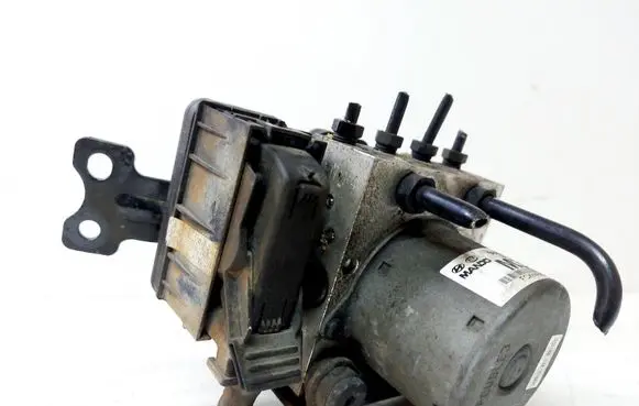 Hyundai ix35 ABS Pump 589202Y350 BE6003B106