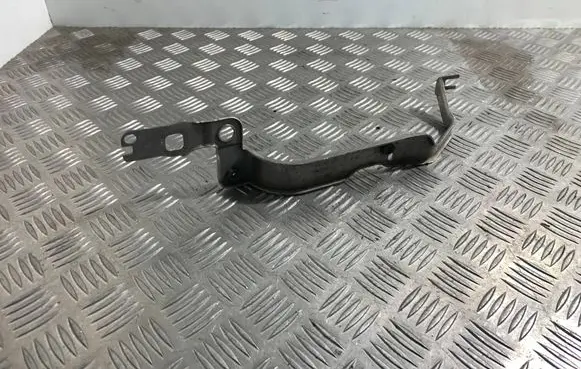 Audi A6 S6 C7 4G Fender mounting bracket 4G0807591B