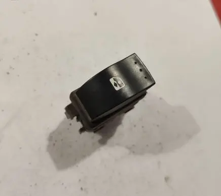 Renault Scenic II - Grand scenic II Electric window control switch 315029A
