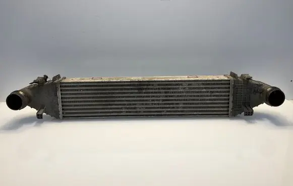 Mercedes-Benz C W204 Intercooler radiator A2045000100 2045000100