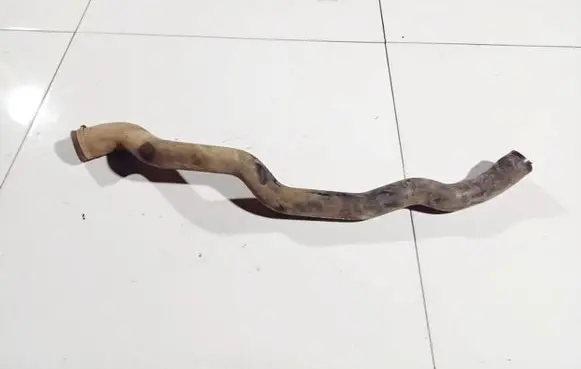 Volvo XC90 Engine coolant pipe/hose