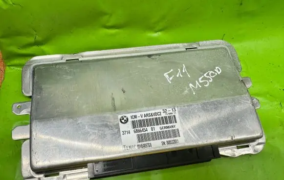 BMW 5 F10 F11 Air suspension control unit module (rear) 6866454 00404097G8