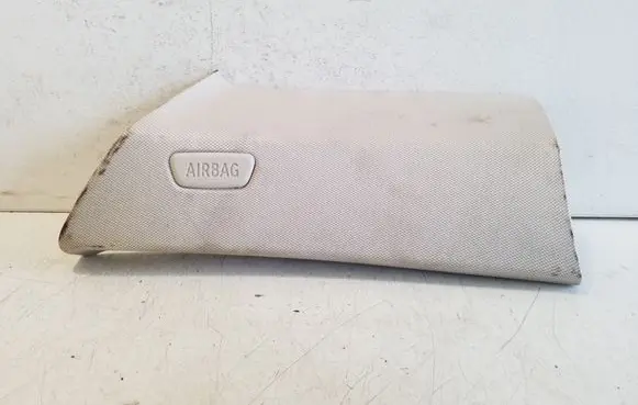 BMW i4 (D)pillar trim (top) 7490364