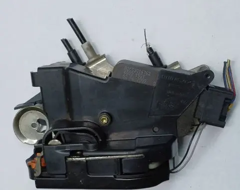 Mercedes-Benz Vito Viano W639 Sliding door lock A6397300535