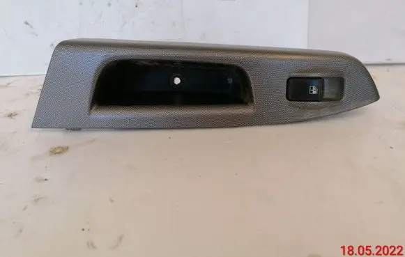 Hyundai Getz Tailgate glass/window release handle 935801C020