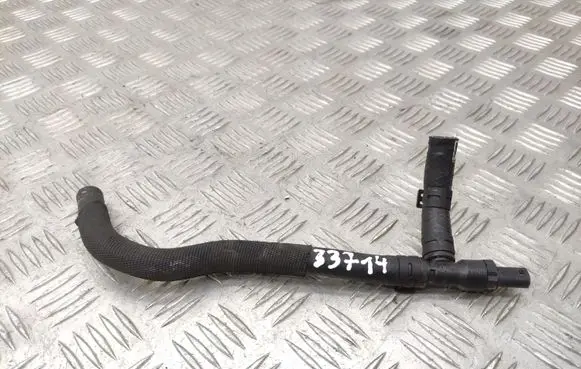 Volkswagen PASSAT B8 Engine coolant pipe/hose 04L919565