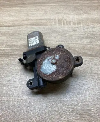 Infiniti FX Seat adjustment motor 1658402A