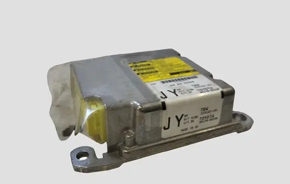Toyota Avensis T270 Airbag control unit/module 8917005230 219122101