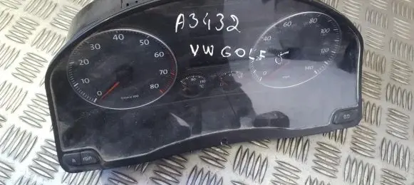 Volkswagen Golf V Speedometer (instrument cluster) 1k0920950p