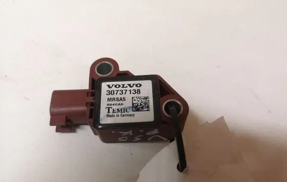 Volvo V50 Airbag deployment crash/impact sensor 30737138 MRSA5 8840A6