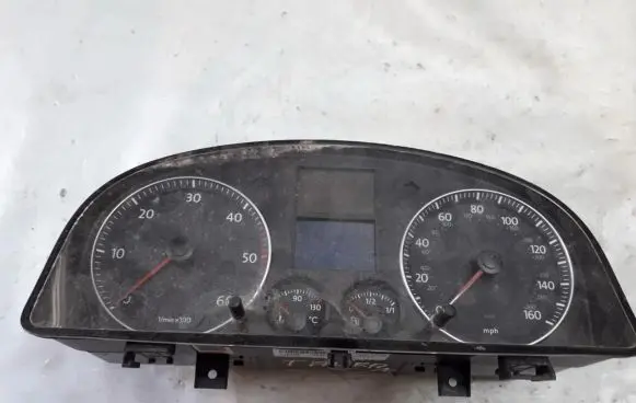 Volkswagen Touran I Speedometer (instrument cluster) 1T0920960G 110080217