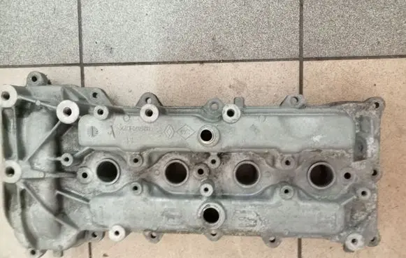 Rocker cam cover