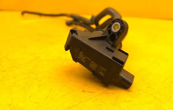 Audi Q8 Exhaust gas pressure sensor 058906051H