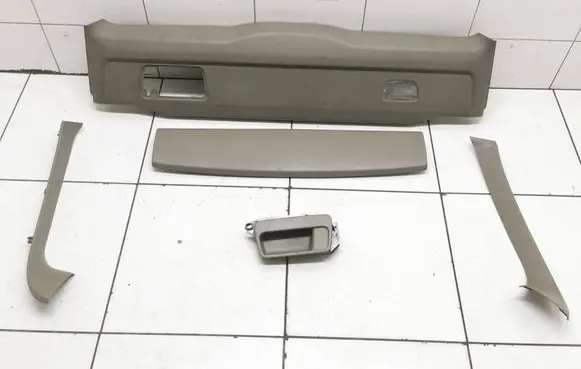 Volvo XC90 Tailgate/boot cover trim set 39875049 39875051 8652550