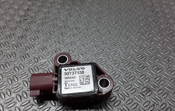 Volvo V50 Airbag deployment crash/impact sensor 30737138