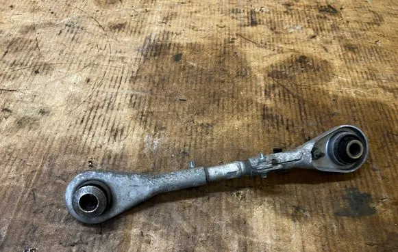 Citroen DS7 Crossback Rear control arm