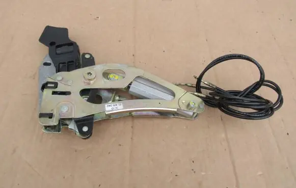 Mercedes-Benz SL R230 Convertible roof hinge A2307900371