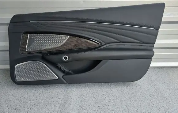 Maserati GranTurismo II Front door card panel trim