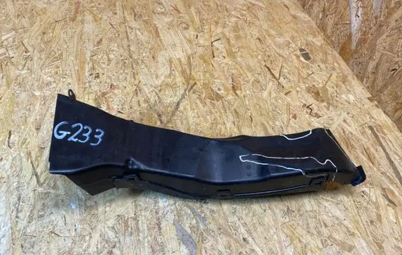 BMW 1 F40 Brake cooling air channel/duct 8071020