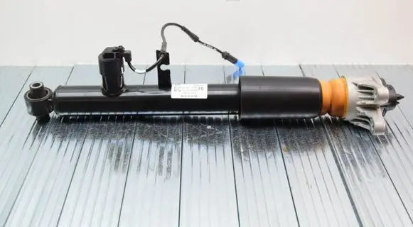 BMW 4 G22 G23 G24 G26 Rear shock absorber/damper 6886243