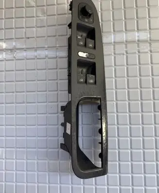 Volkswagen Golf V Electric window control switch 1K4868049B 1K4868049